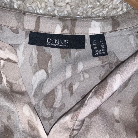 Dennis Basso Blouse Size Large Beige Tan Stretch Satin Smocked Cuff Tunic - Picture 9 of 13